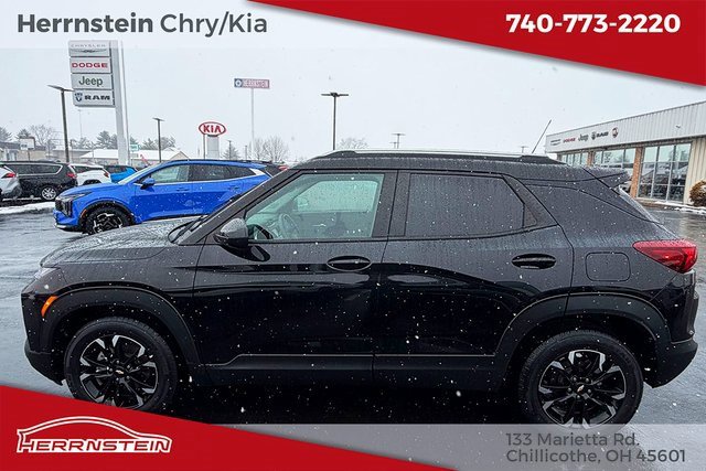 Used 2021 Chevrolet TrailBlazer LT w/ Driver Confidence Package image 4