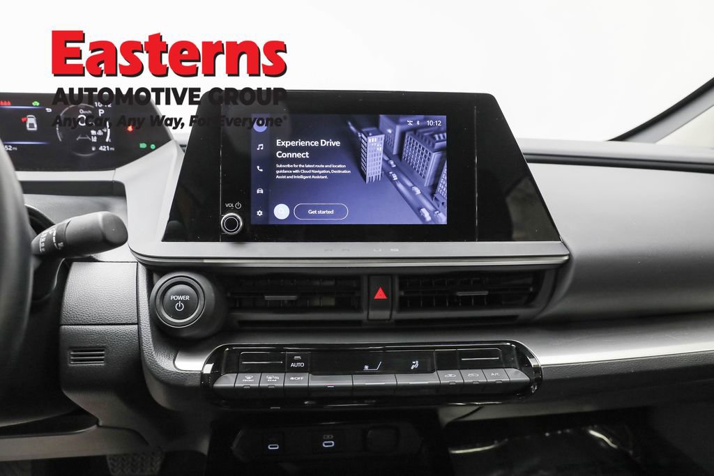 Used 2024 Toyota Prius LE image 12