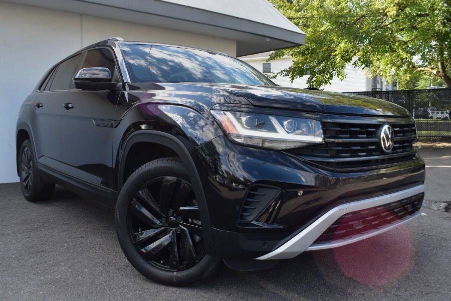 Used 2021 Volkswagen Atlas Cross Sport SE w/ Panoramic Sunroof Package