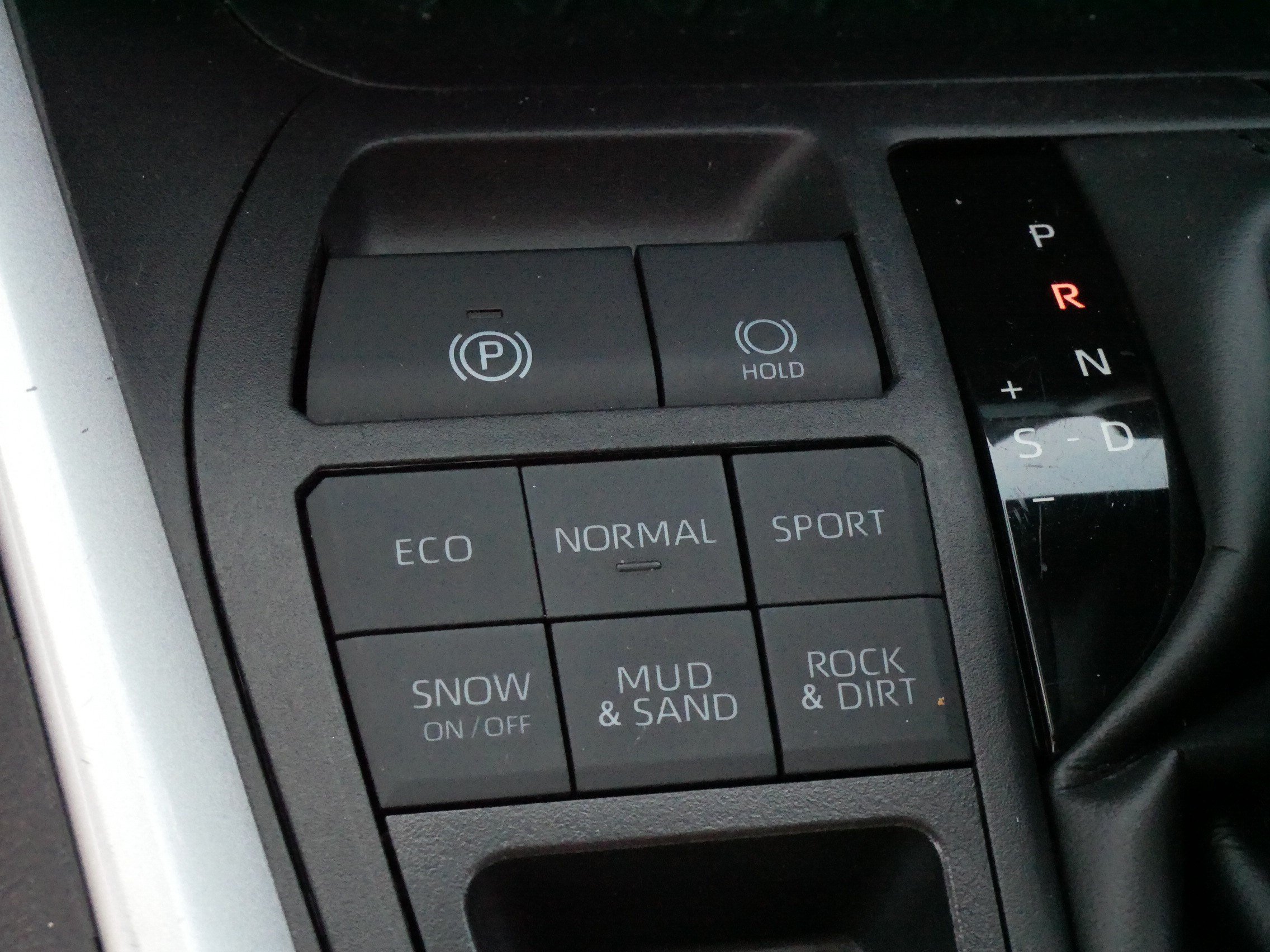 Certified 2025 Toyota RAV4 XLE AWD/4WD image 28