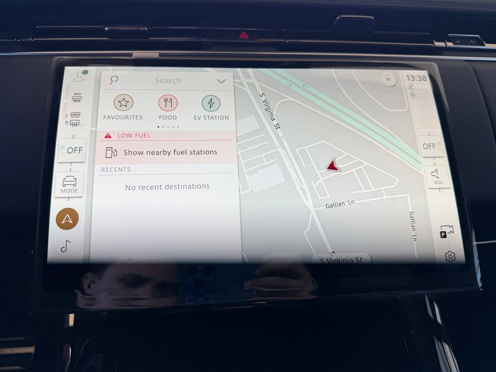 New 2026 Land Rover Range Rover Sport Dynamic SE image 18