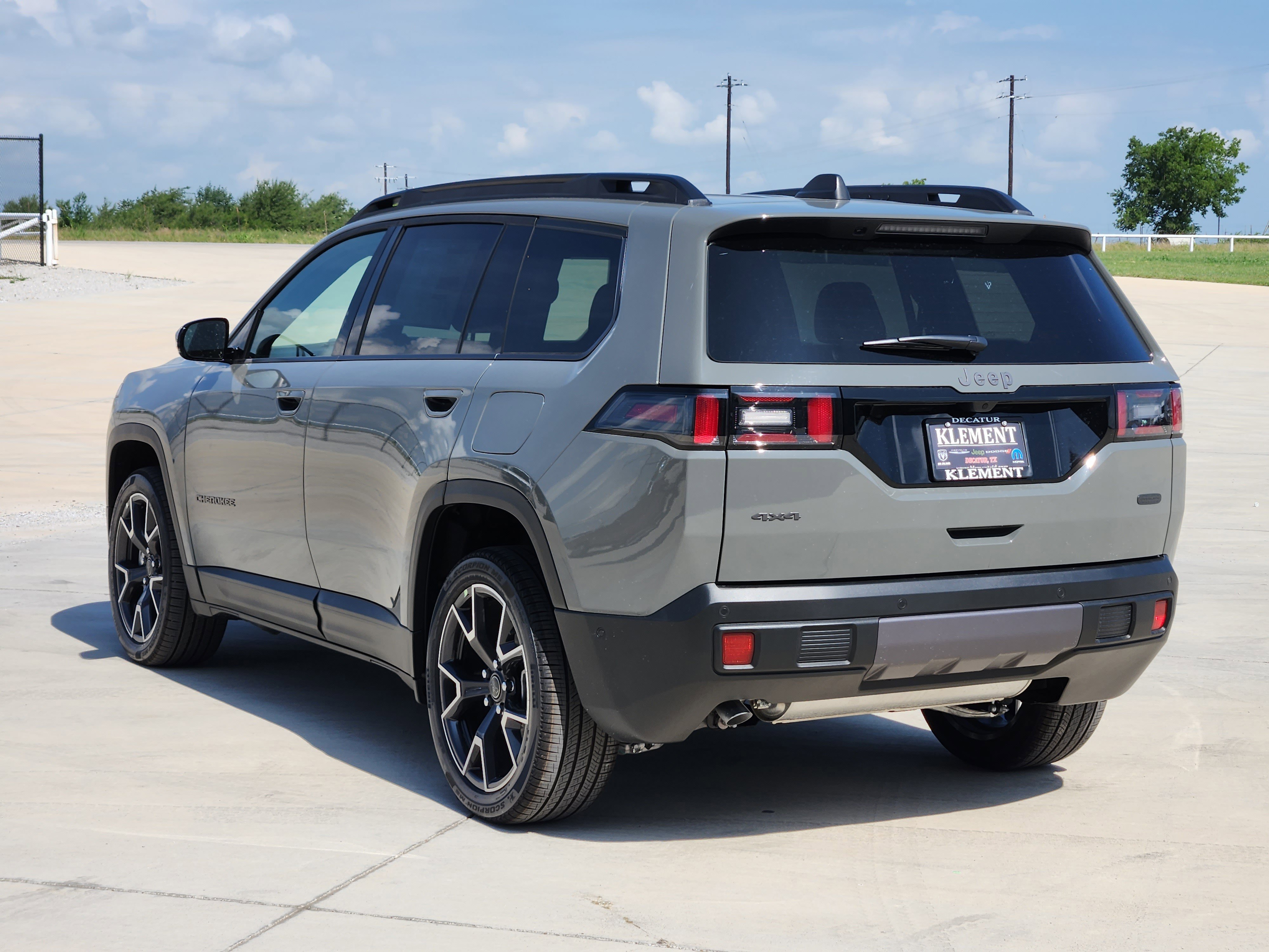 New 2026 Jeep Cherokee Overland AWD/4WD image 4