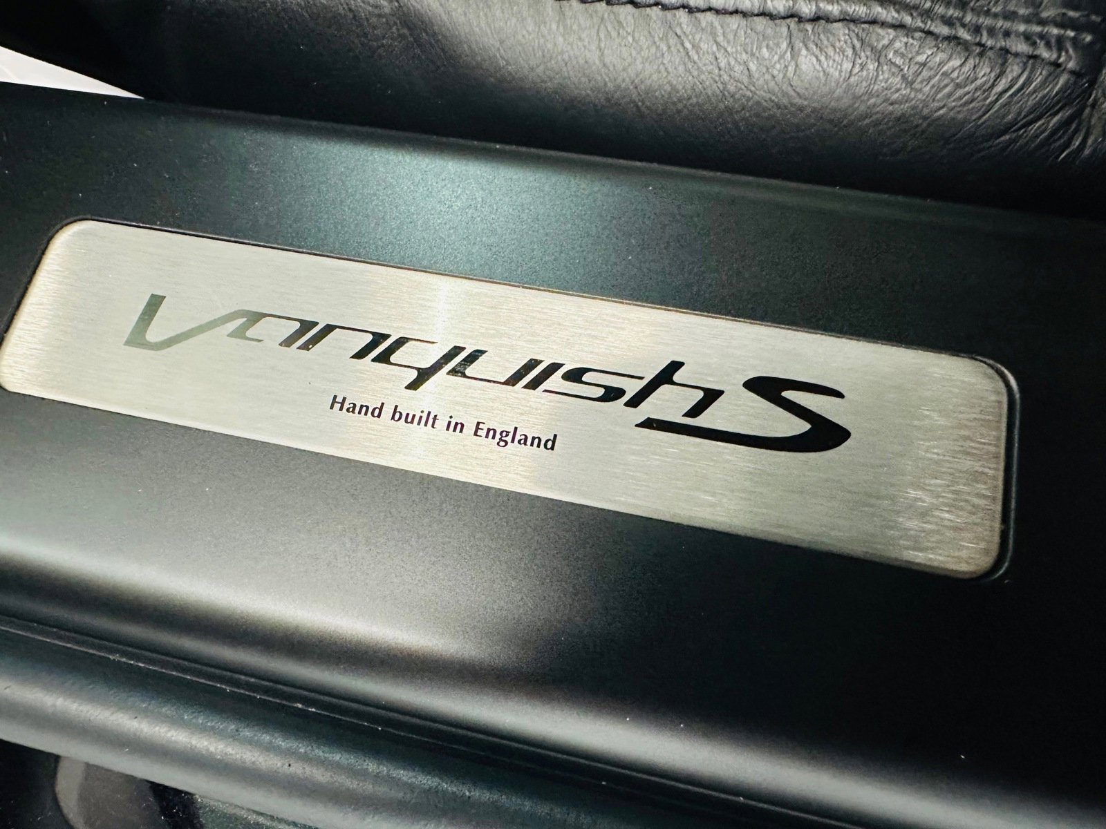 Used 2018 Aston Martin Vanquish S RWD image 21