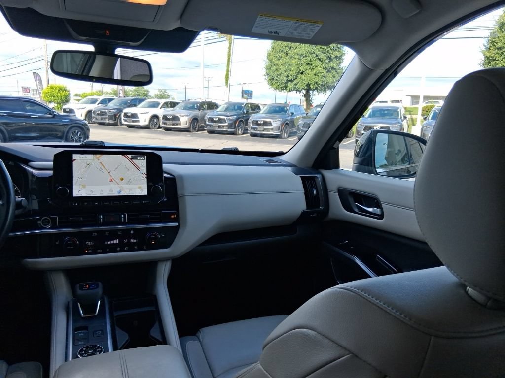 Used 2022 Nissan Pathfinder SL w/ Lighting Package (N92) AWD/4WD image 29
