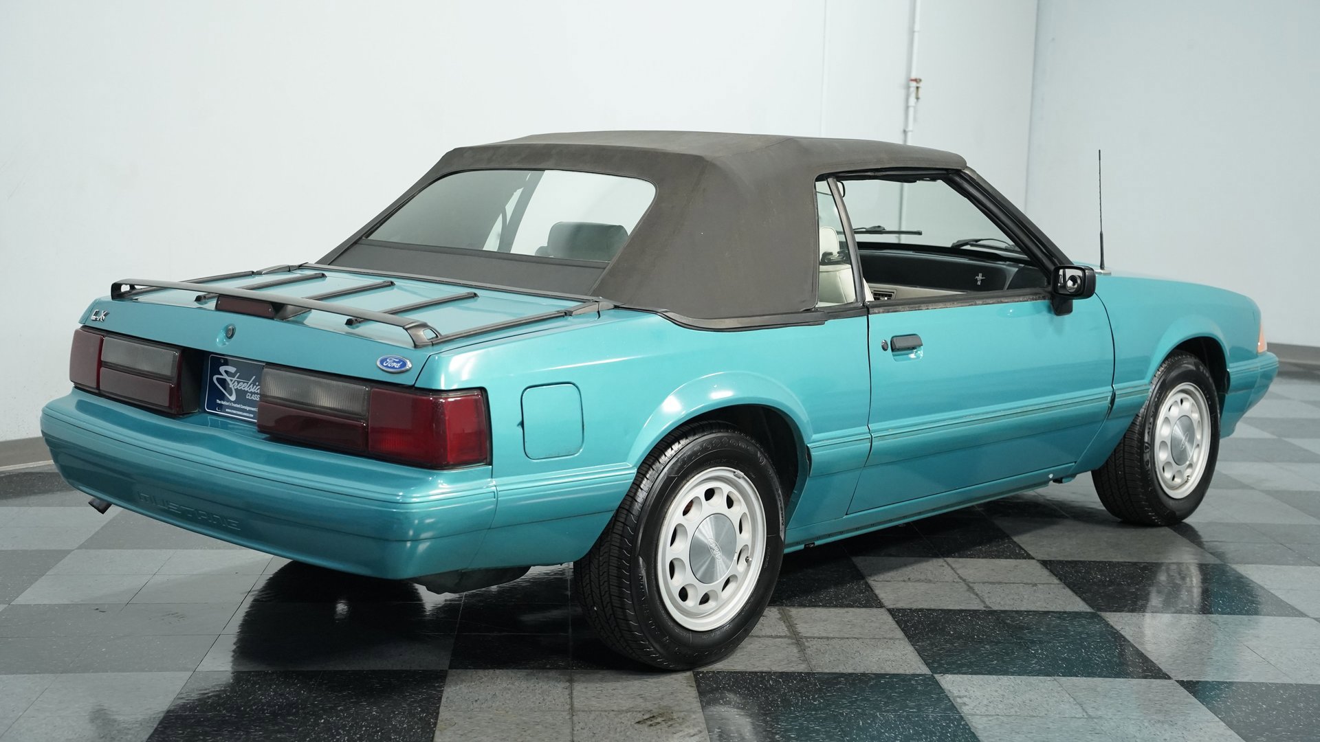 Used 1992 Ford Mustang LX image 11