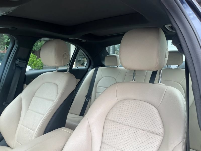 Used 2018 Mercedes-Benz C 300 4MATIC Sedan image 12
