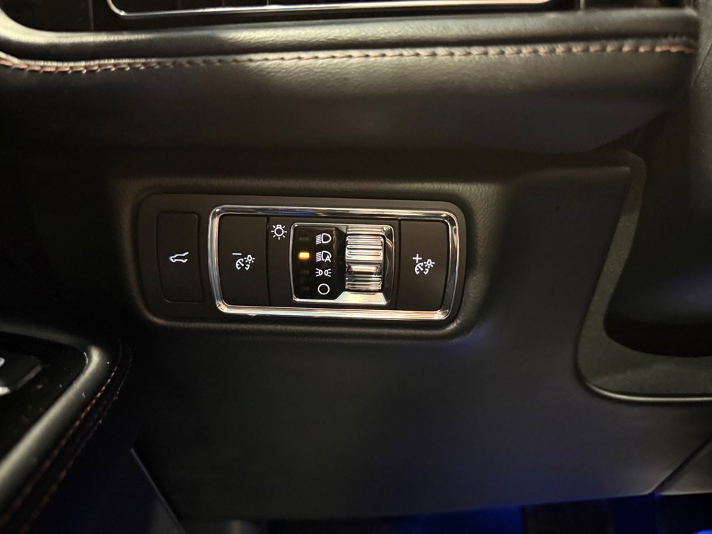 Used 2023 Lincoln Aviator Reserve w/ Elements Package Plus image 44