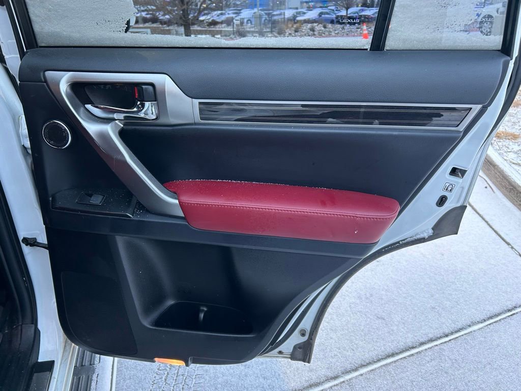 Used 2022 Lexus GX 460 Premium image 28