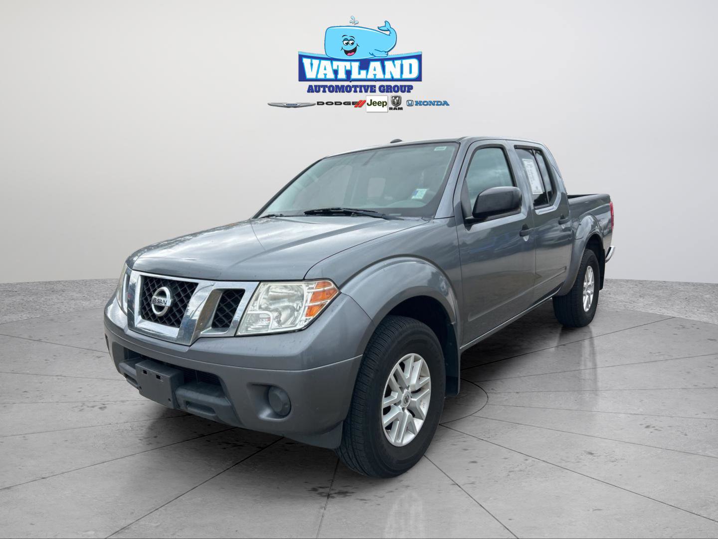 Used 2017 Nissan Frontier SV image 1