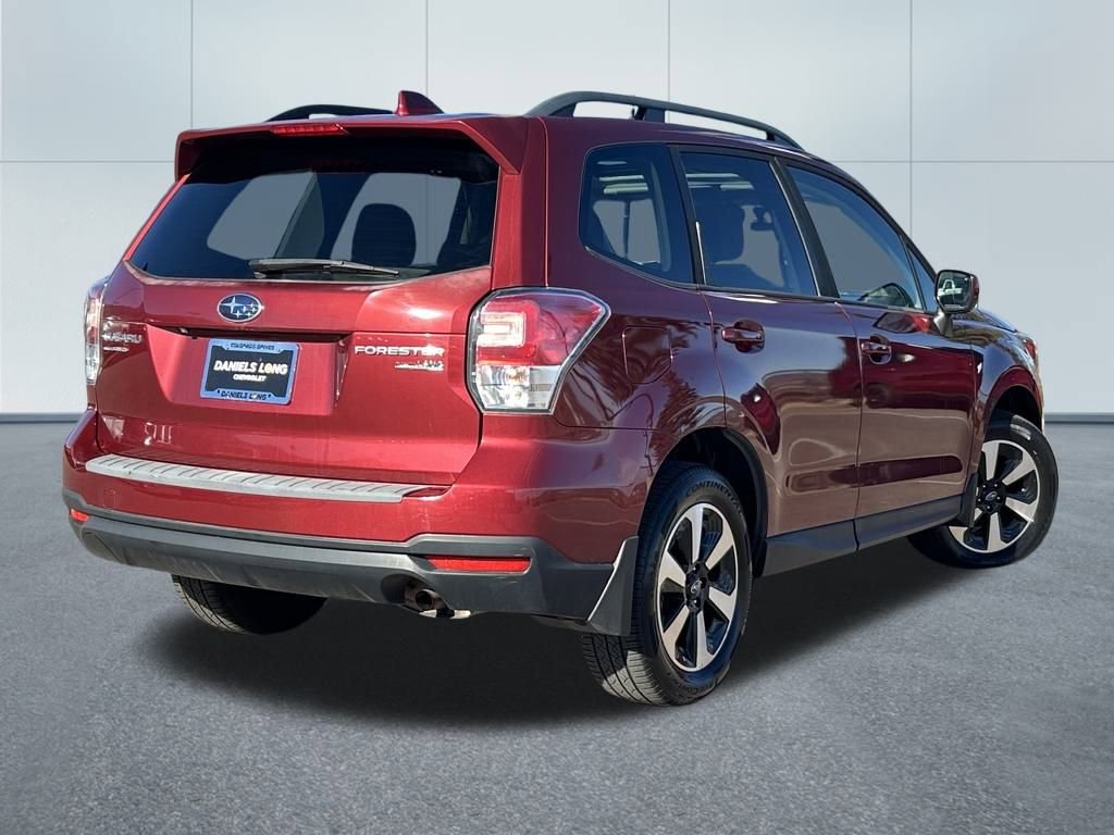 Used 2018 Subaru Forester 2.5i Premium w/ All-Weather Package image 2