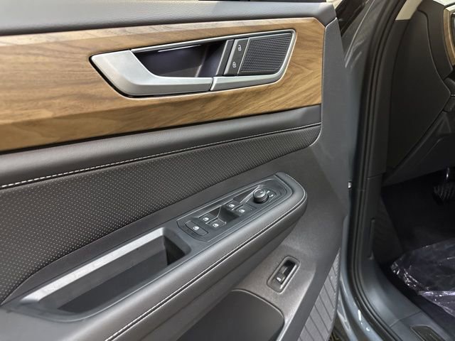 New 2026 Volkswagen Atlas SE image 12