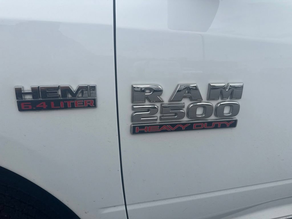 Used 2018 RAM 2500 Tradesman w/ Chrome Appearance Group AWD/4WD image 9