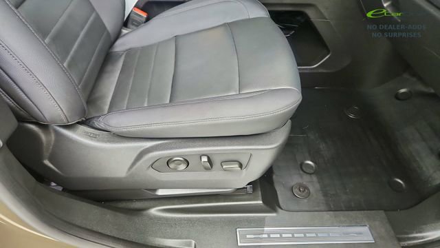 Used 2025 GMC Hummer EV 2X w/ LPO, Sport Package AWD/4WD image 22