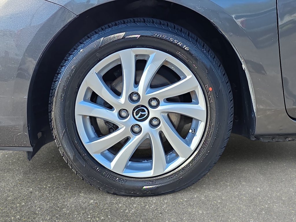 Used 2013 MAZDA MAZDA3 i Touring FWD image 30