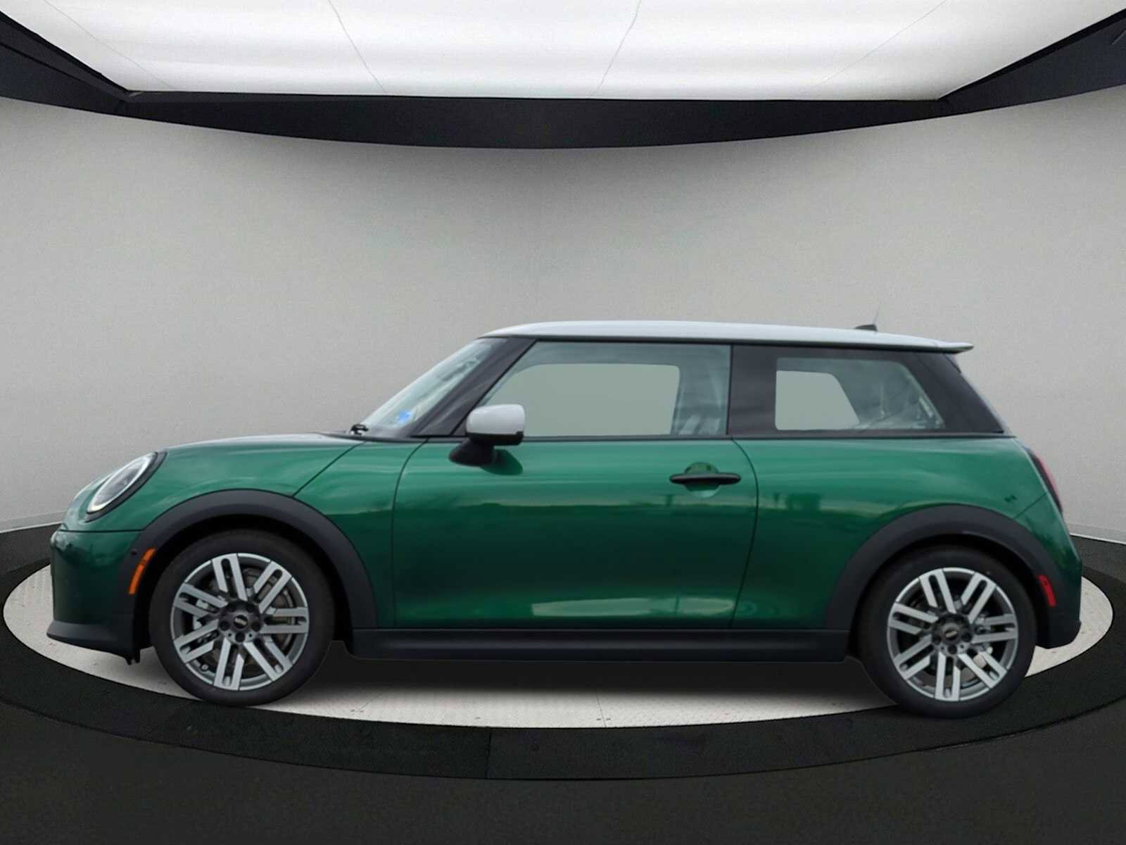 Used 2025 MINI Cooper S FWD image 5