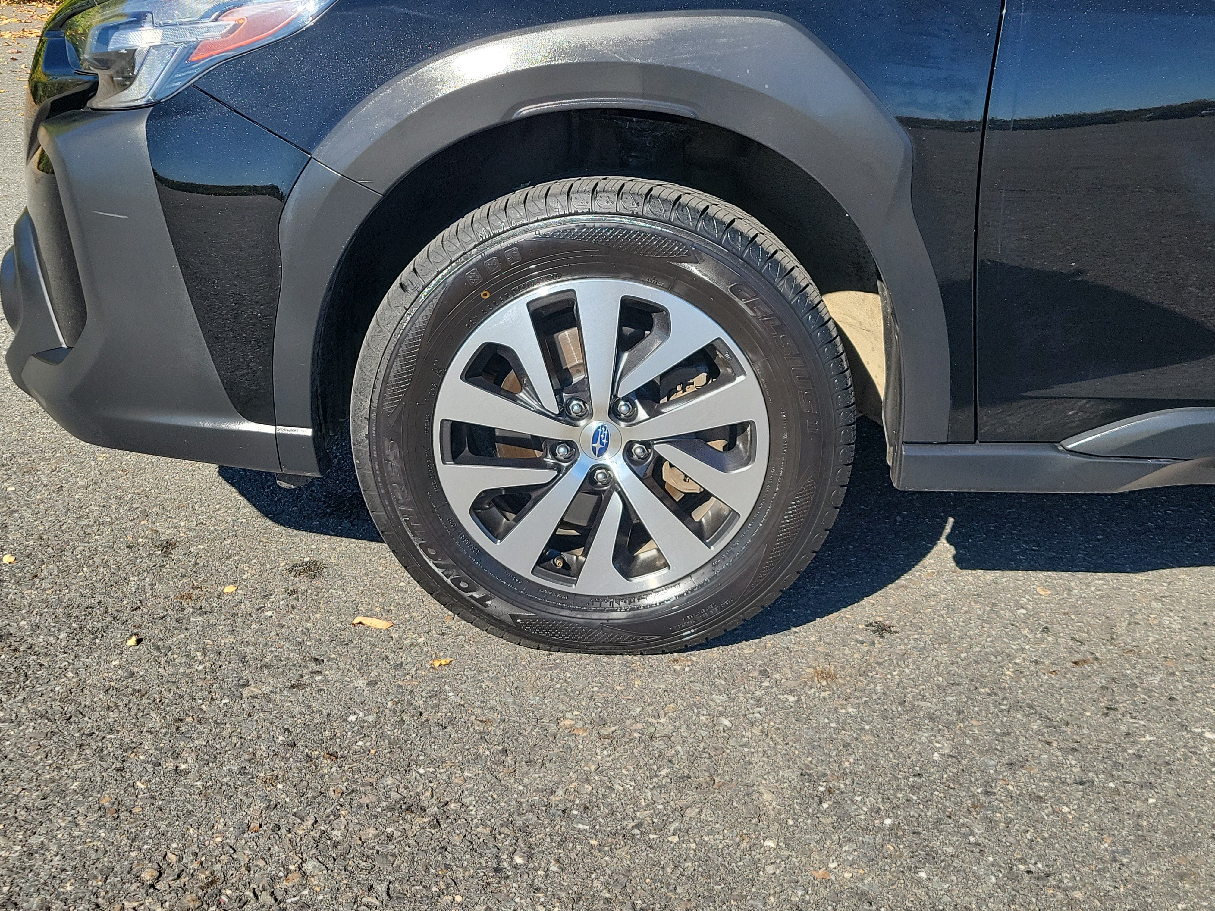 Used 2024 Subaru Outback Premium AWD/4WD image 12