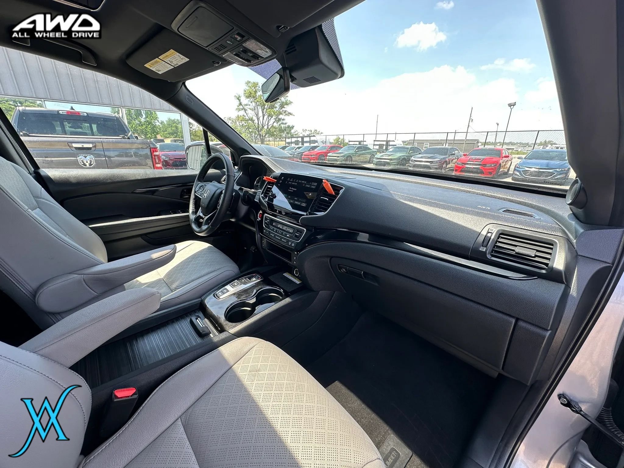 Used 2023 Honda Passport Elite image 14