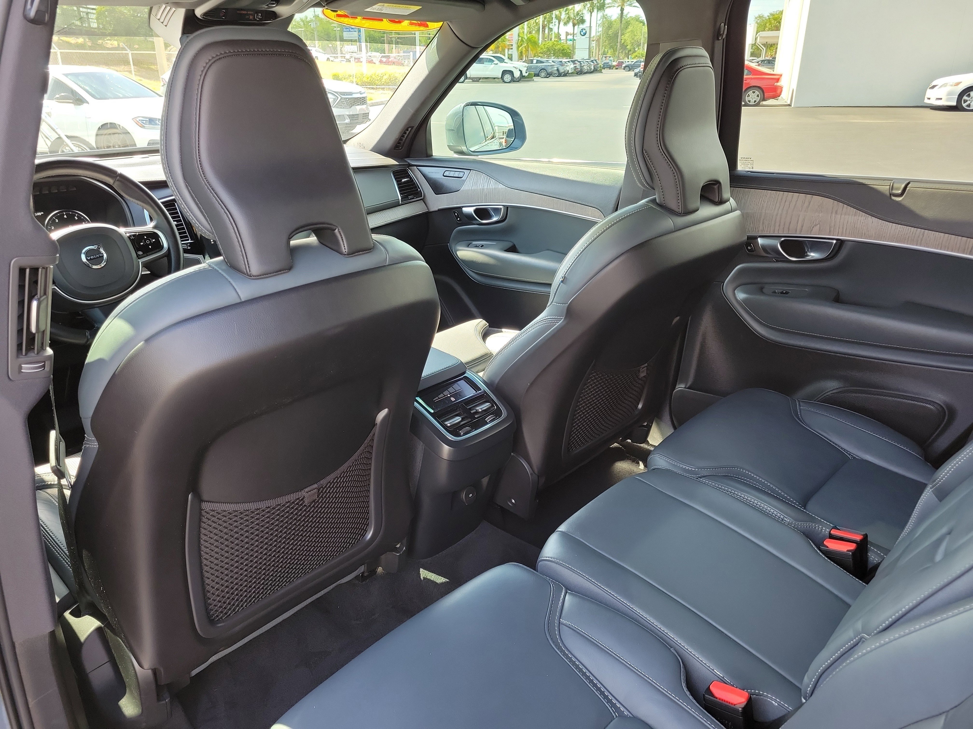 Used 2022 Volvo XC90 T6 Inscription AWD/4WD image 12