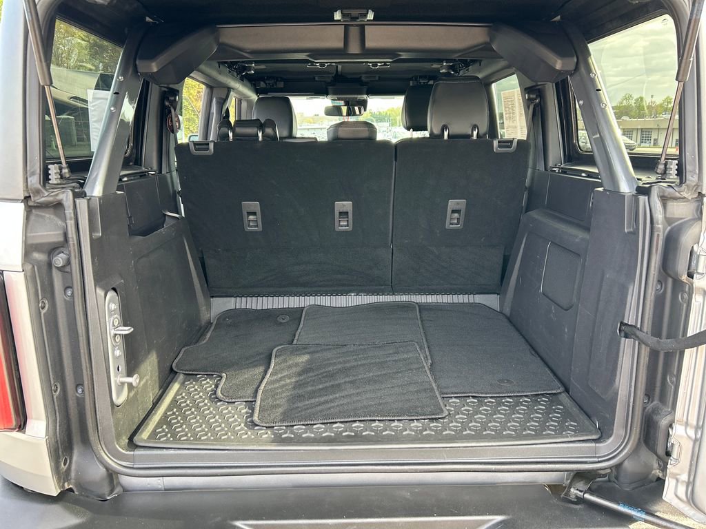 Used 2023 Ford Bronco Wildtrak image 19