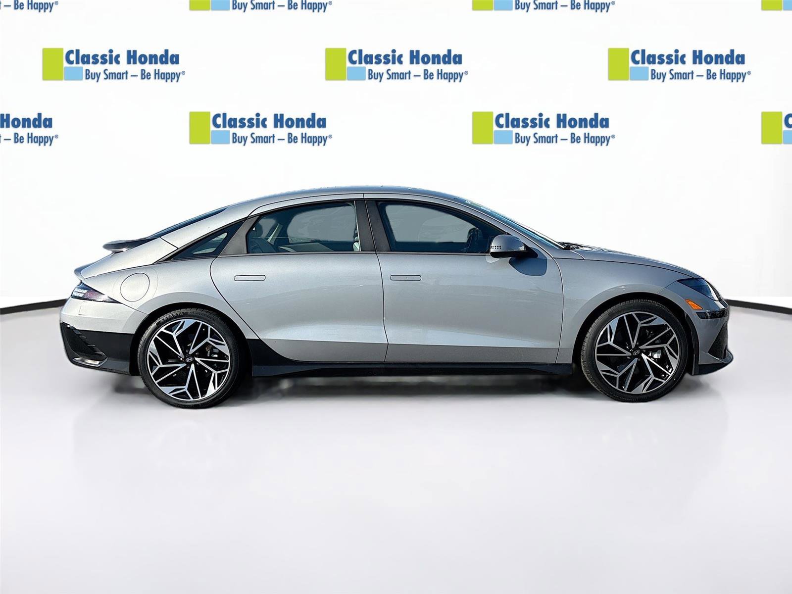 Used 2023 Hyundai Ioniq 6 SEL w/ Cargo Package RWD image 9