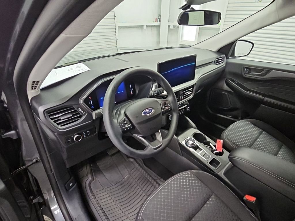 Used 2025 Ford Escape Active w/ Tech Pack #1 FWD image 13