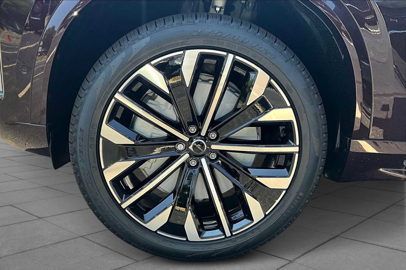 New 2026 Volvo XC90 B6 Plus w/ Protection Package Premier image 15