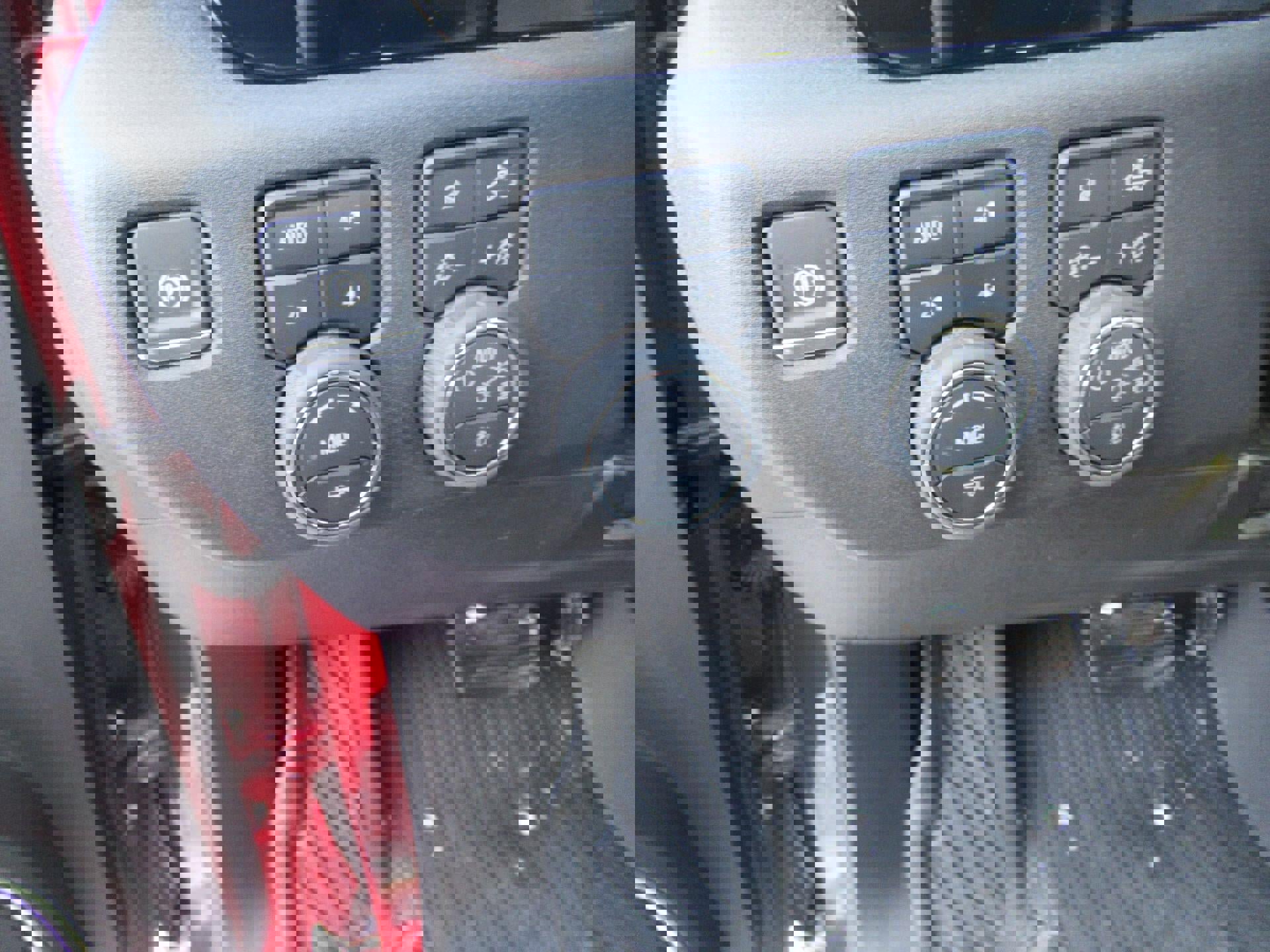 Certified 2025 Chevrolet Silverado 3500 LTZ w/ LTZ Plus Package image 10