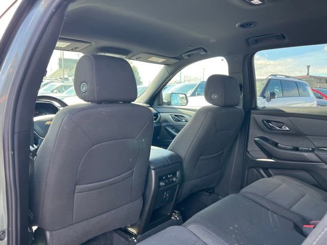 Used 2023 Chevrolet Traverse LT FWD image 9