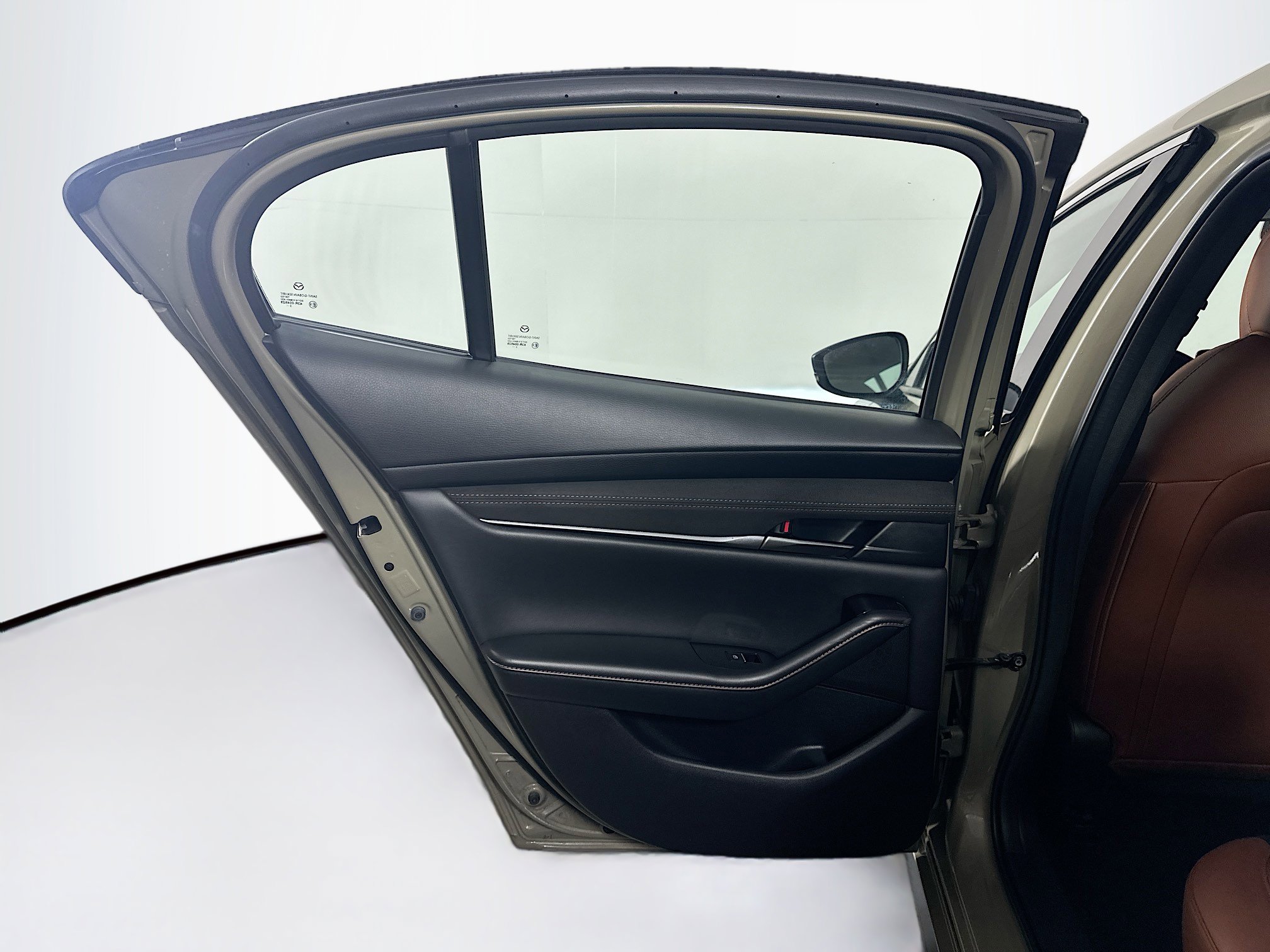 Used 2024 MAZDA MAZDA3 s image 26