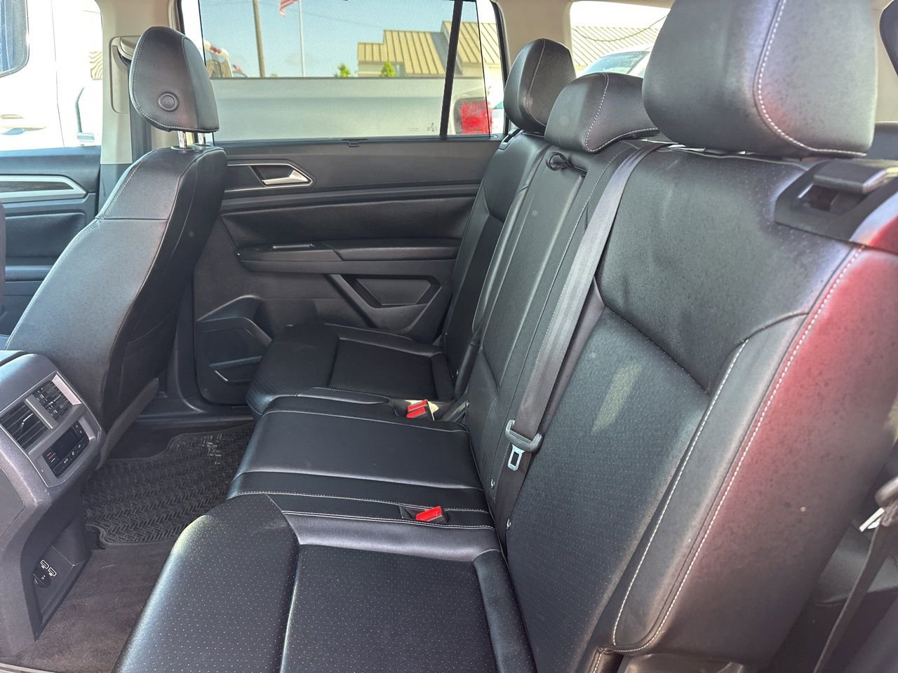 Used 2018 Volkswagen Atlas SE image 12