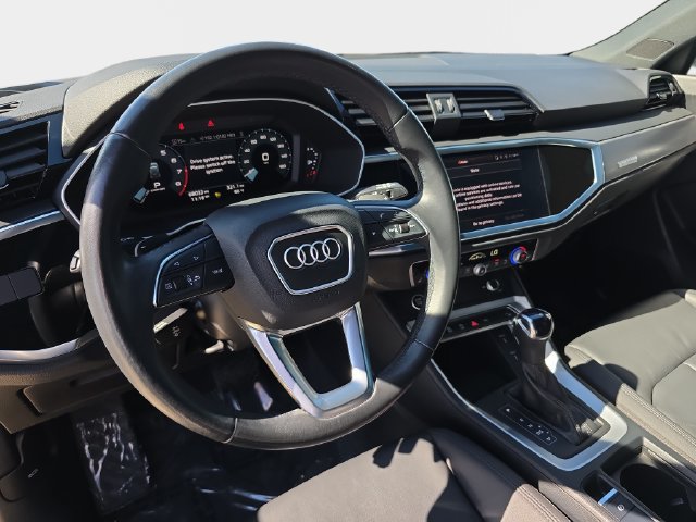 Used 2022 Audi Q3 2.0T Premium AWD/4WD image 19