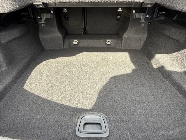 Used 2025 Mercedes-Benz CLE 300 4MATIC Cabriolet image 10