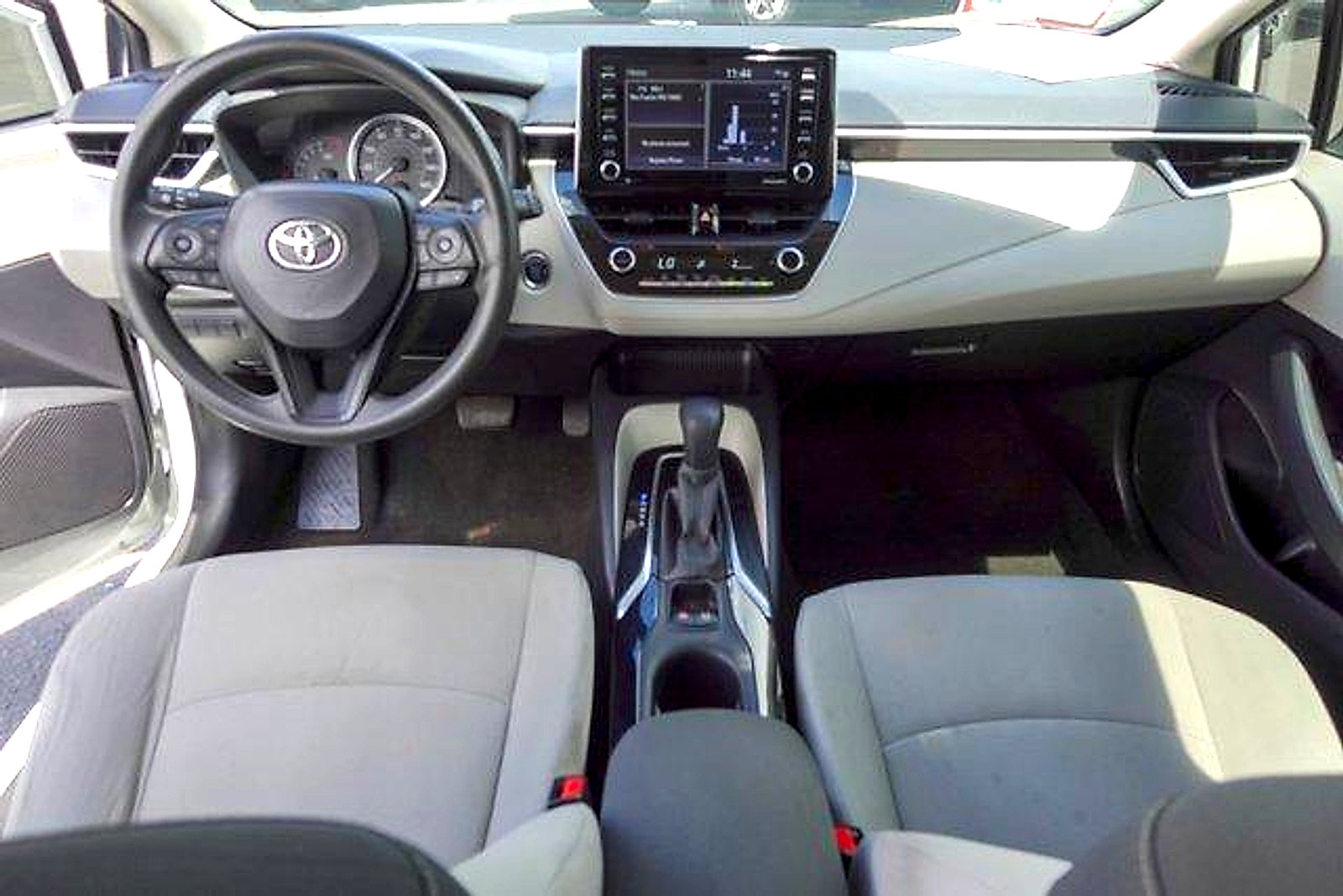 Certified 2021 Toyota Corolla LE w/ LE Convenience Package FWD image 24