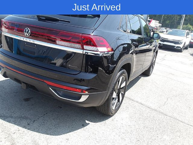 Used 2025 Volkswagen Atlas Cross Sport SE AWD/4WD image 7