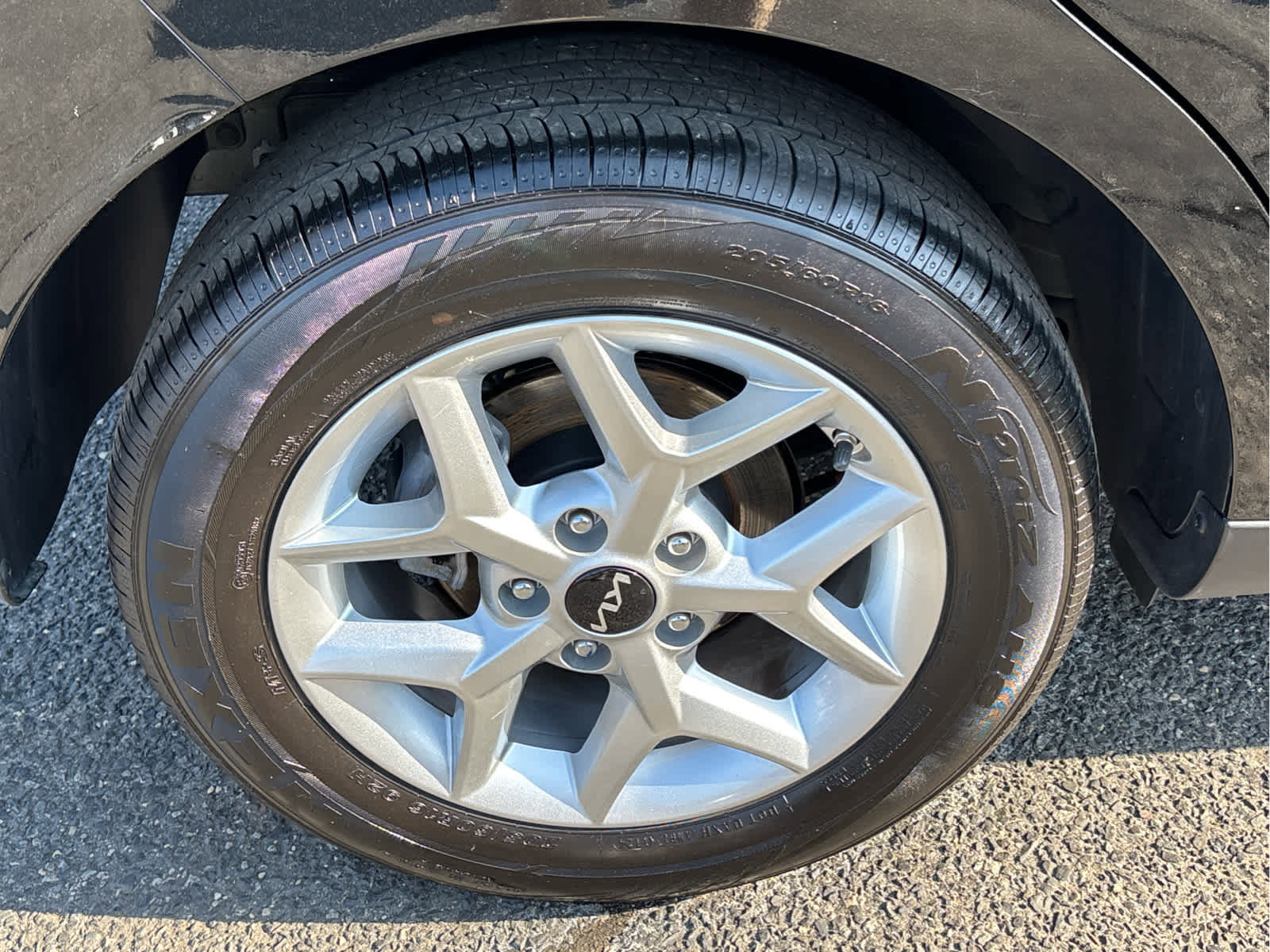 Used 2024 Kia Soul LX w/ Option Group 015 FWD image 23