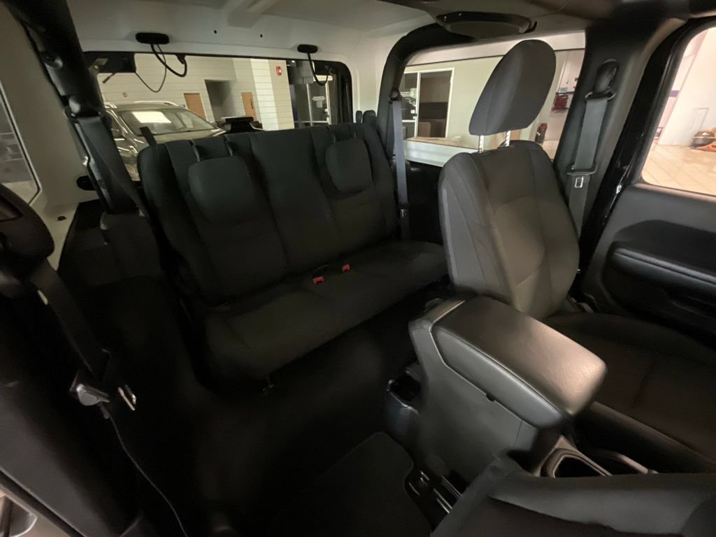 Used 2018 Jeep Wrangler Sport AWD/4WD image 20