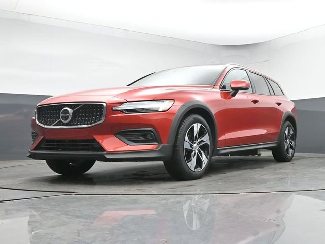 Used 2025 Volvo V60 B5 Cross Country Plus AWD/4WD image 37
