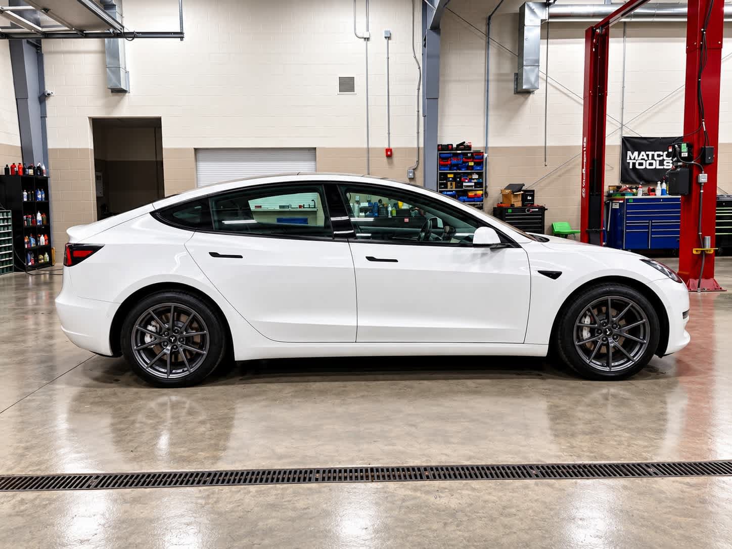 Used 2021 Tesla Model 3 Standard Range Plus RWD image 8