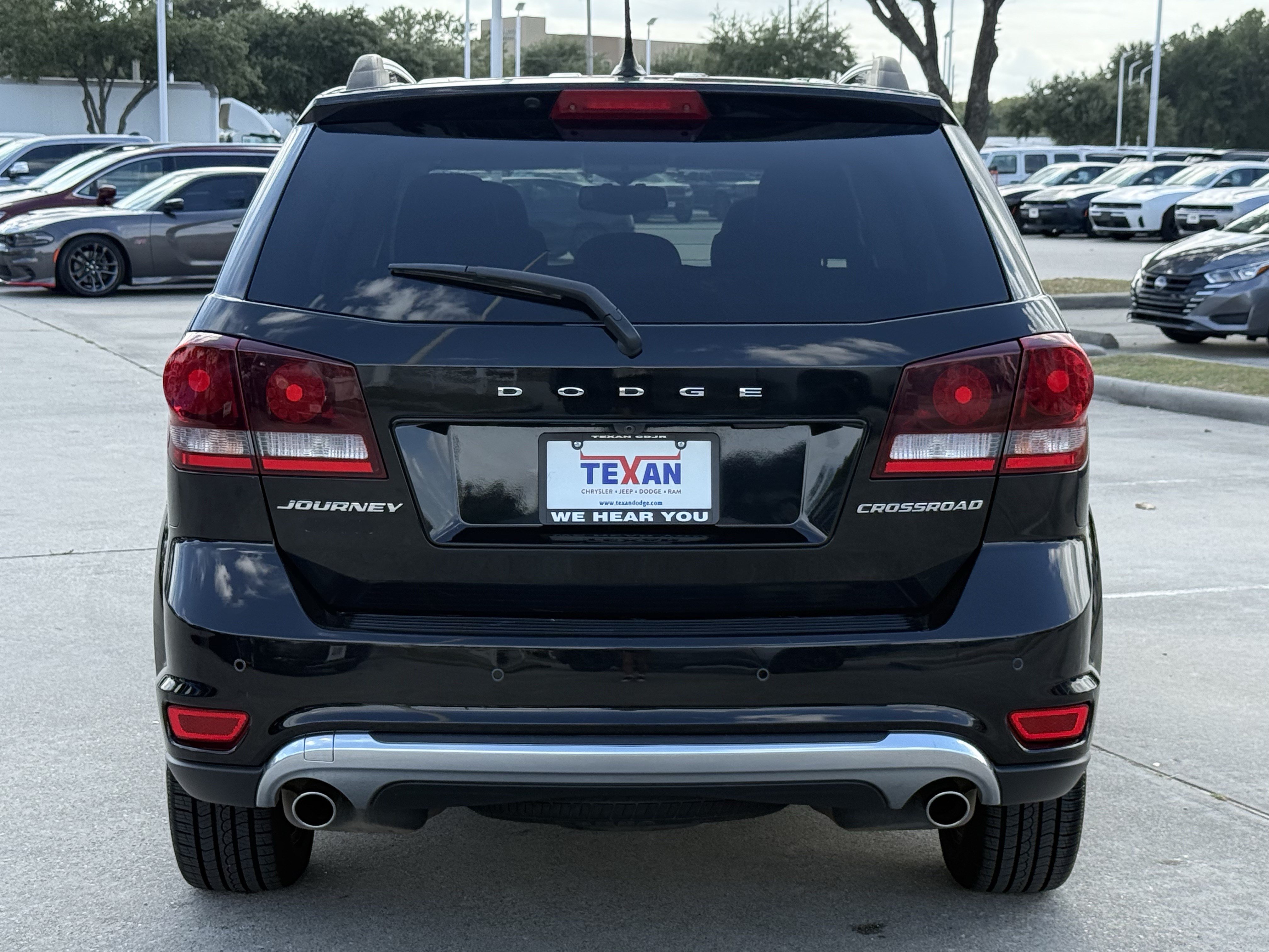 Used 2017 Dodge Journey Crossroad w/ Popular Equipment Group FWD image 6