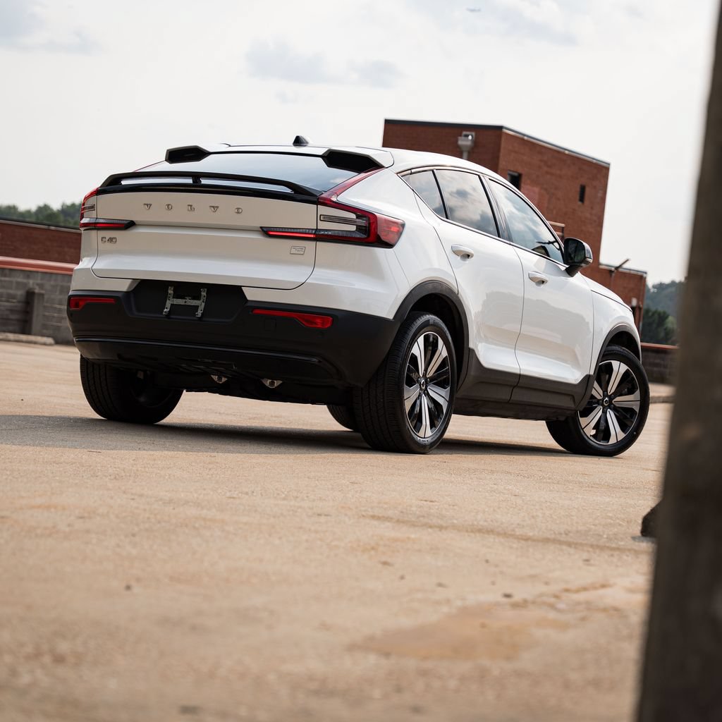Certified 2023 Volvo C40 Recharge Core w/ Climate Package AWD/4WD image 6