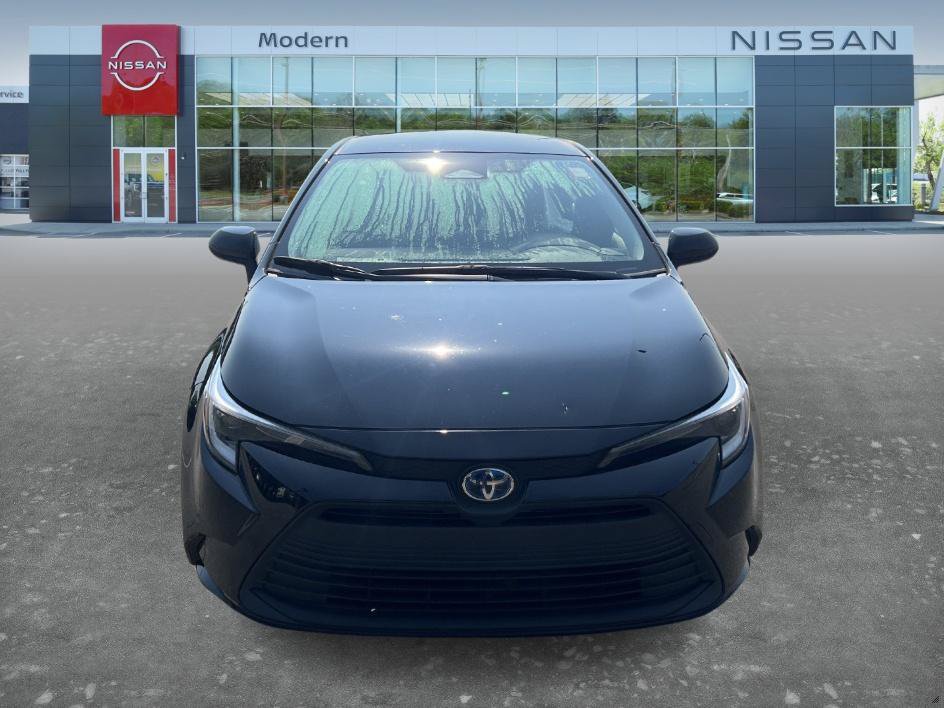 Used 2024 Toyota Corolla LE FWD image 2