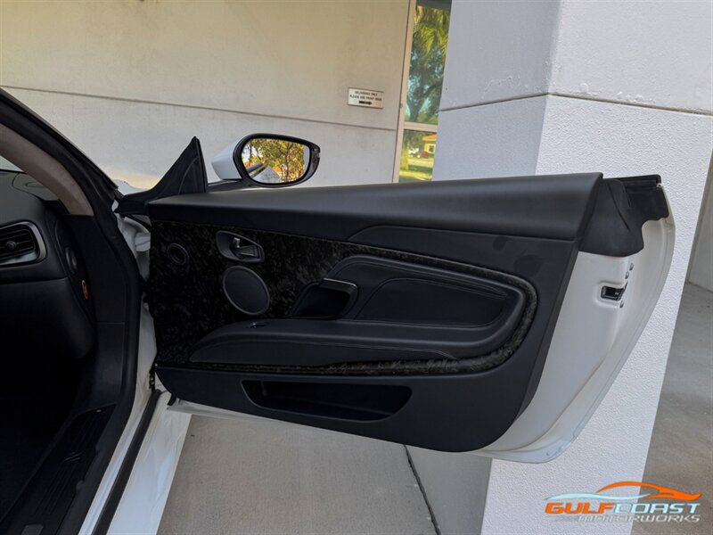 Used 2019 Aston Martin DBS Superleggera RWD image 33