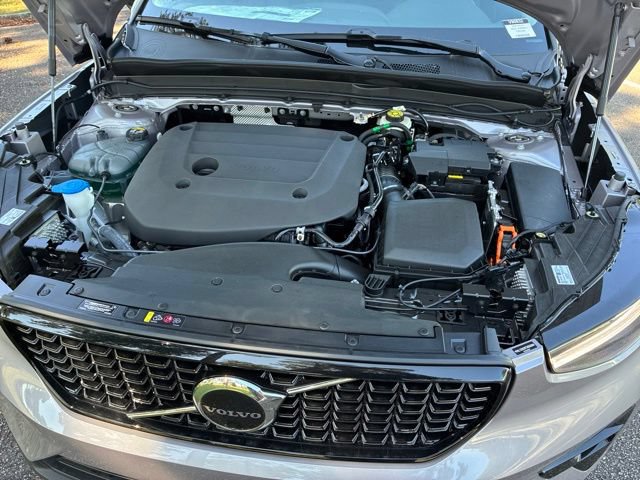 New 2026 Volvo XC40 B5 Plus w/ Protection Package Premier AWD/4WD image 20