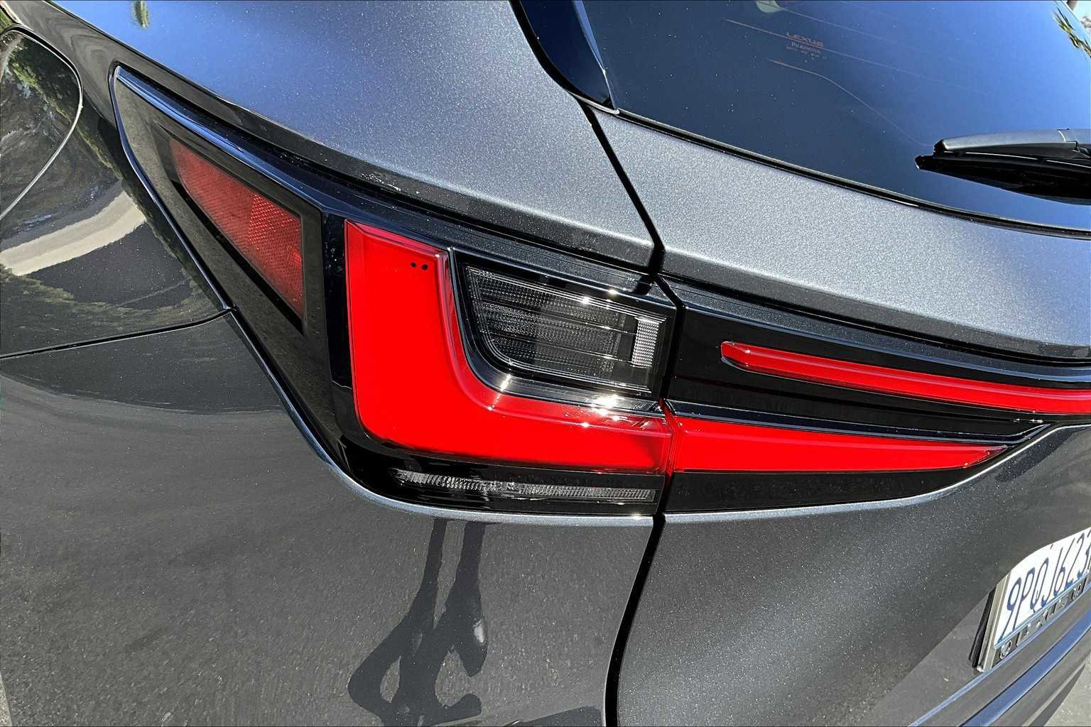 Used 2025 Lexus NX 250 FWD image 27