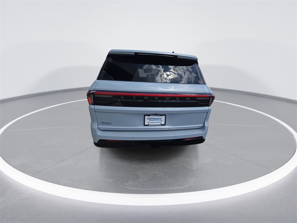 New 2025 Lincoln Navigator L Reserve image 7