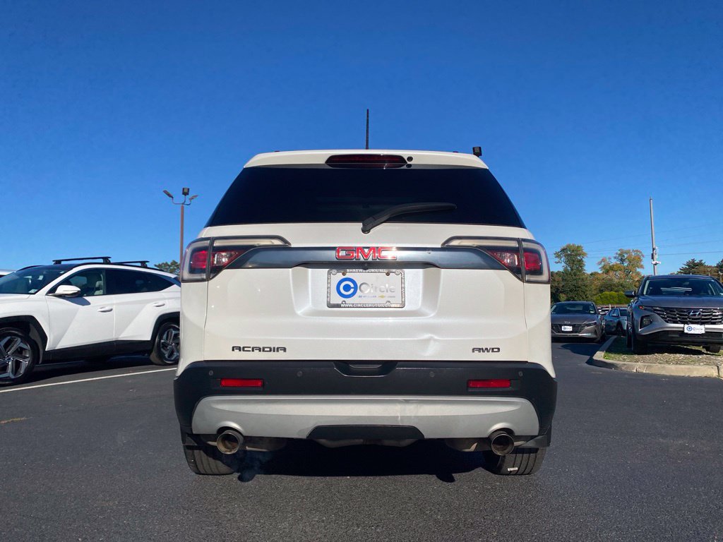 Used 2018 GMC Acadia SLT w/ LPO, Black Accent Package AWD/4WD image 5
