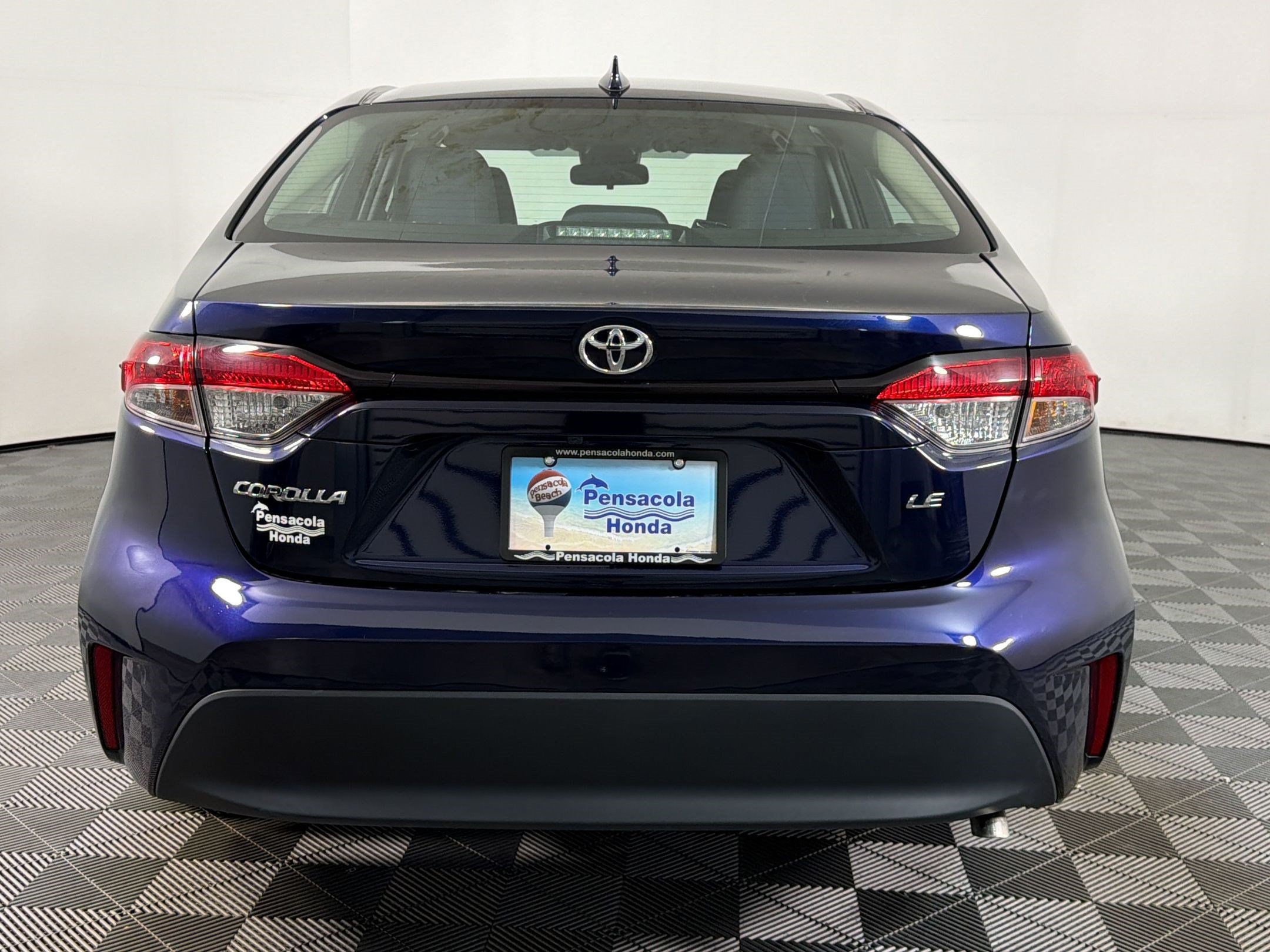 Used 2024 Toyota Corolla LE FWD image 8