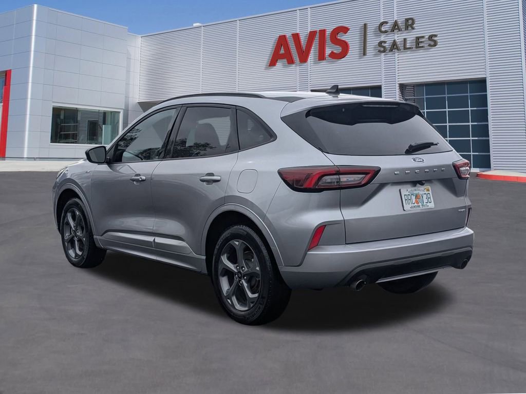 Used 2024 Ford Escape ST-Line image 9