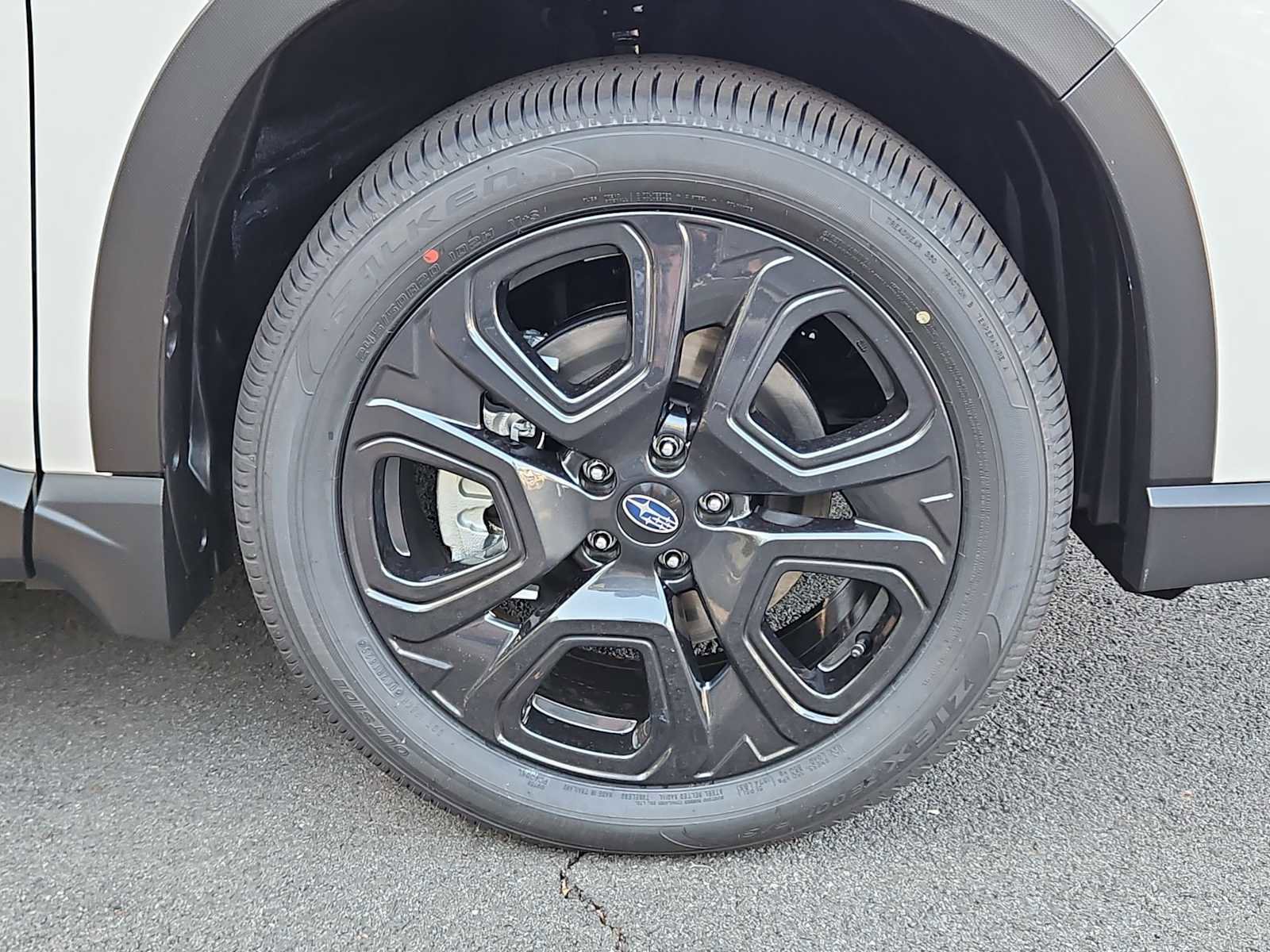 New 2025 Subaru Ascent Bronze Edition image 14