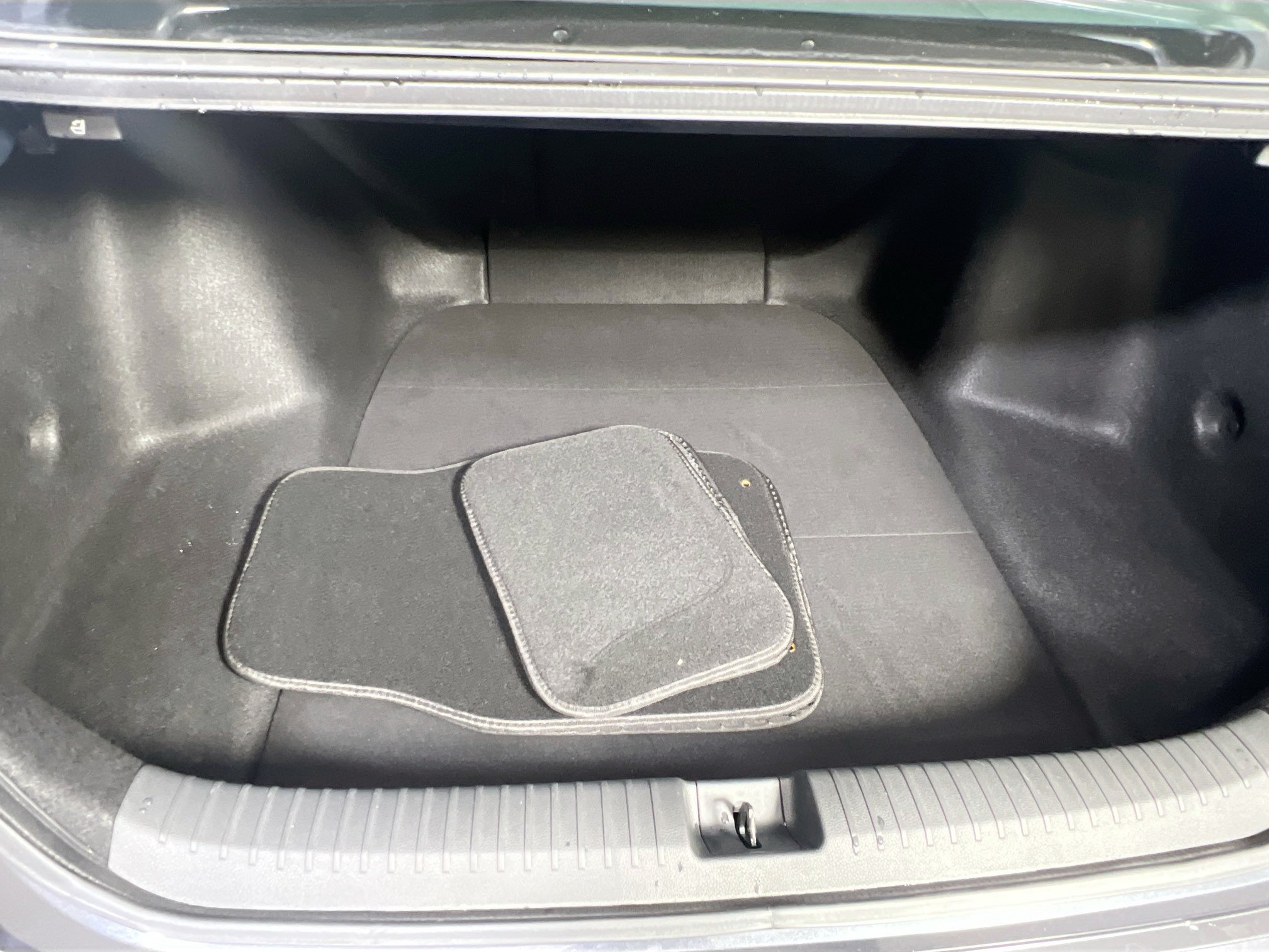 Used 2023 Honda Accord EX image 25